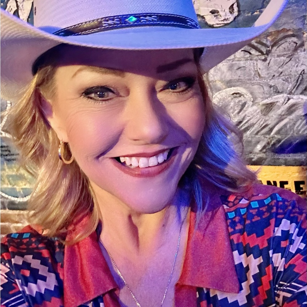 Meet your Posher, Kimberly